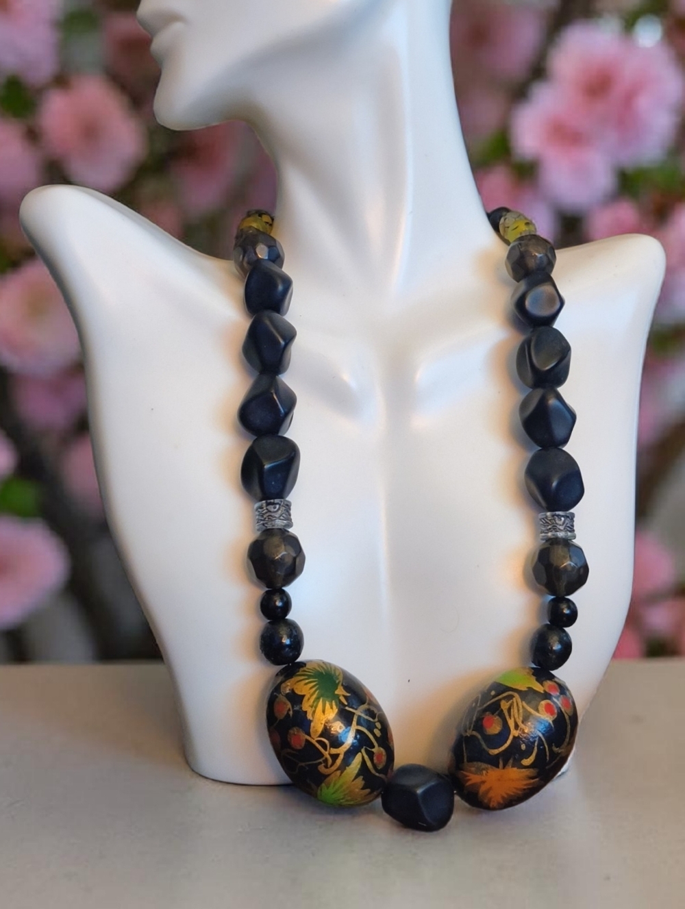 Oriental Hand-Painted Floral Black Bead Necklace